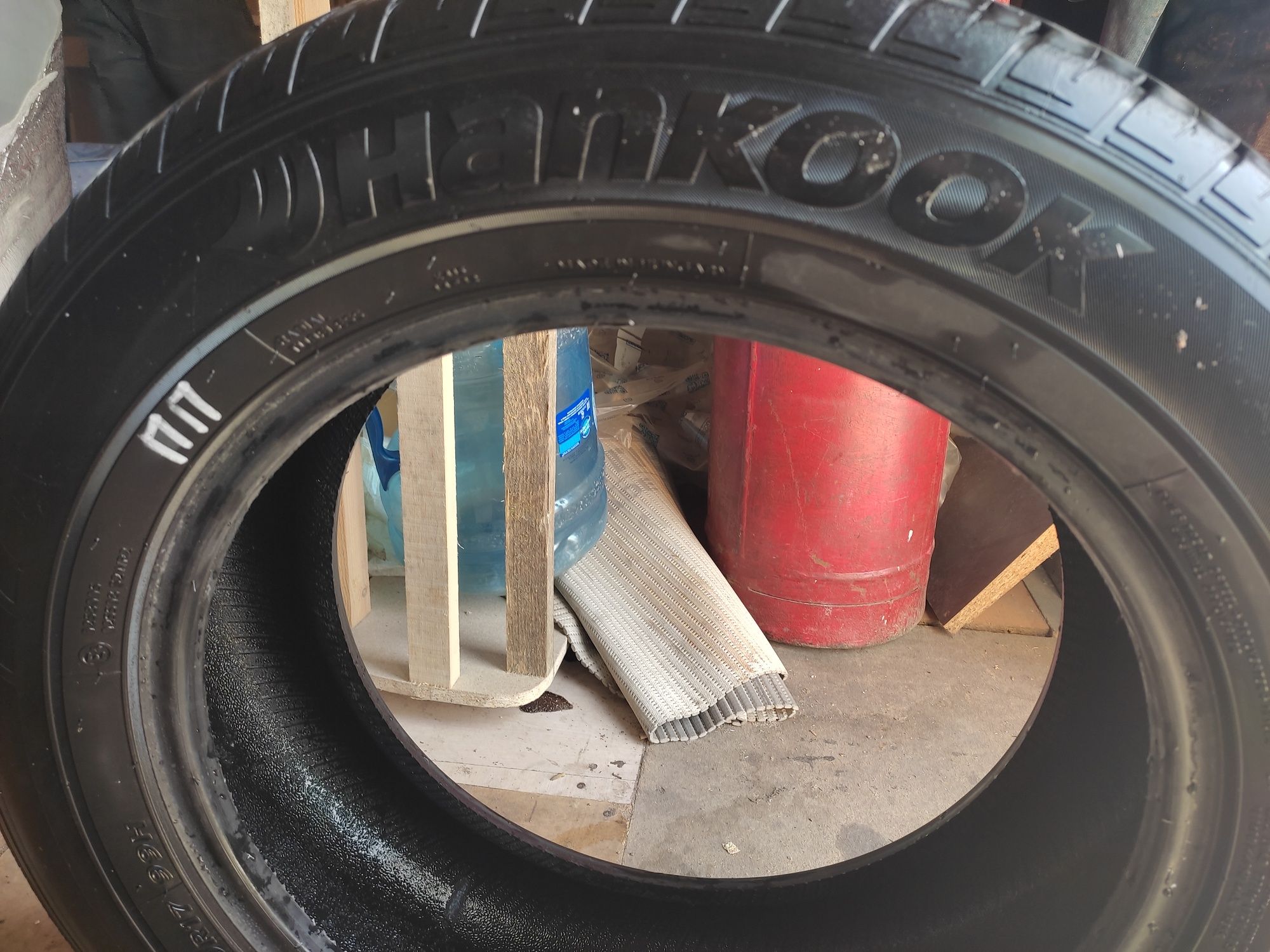 Продам шины HANKOOK-225/60 R17