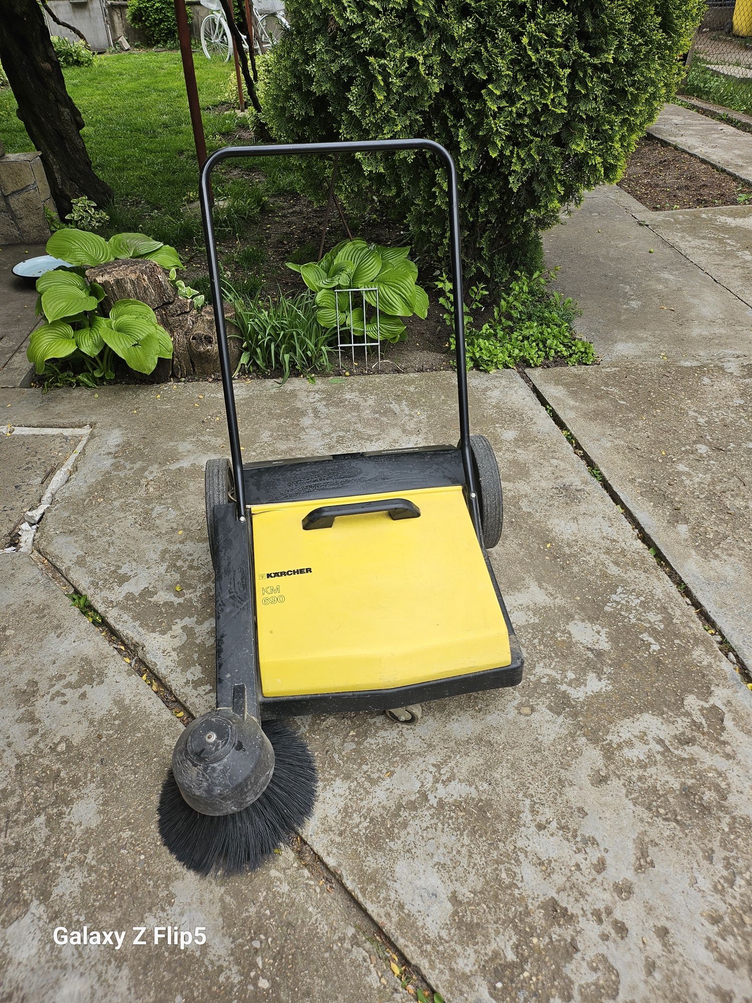 Karcher KM690 за двор