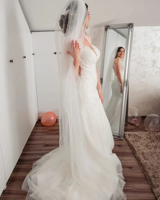 Rochie de mireasa tip sirena