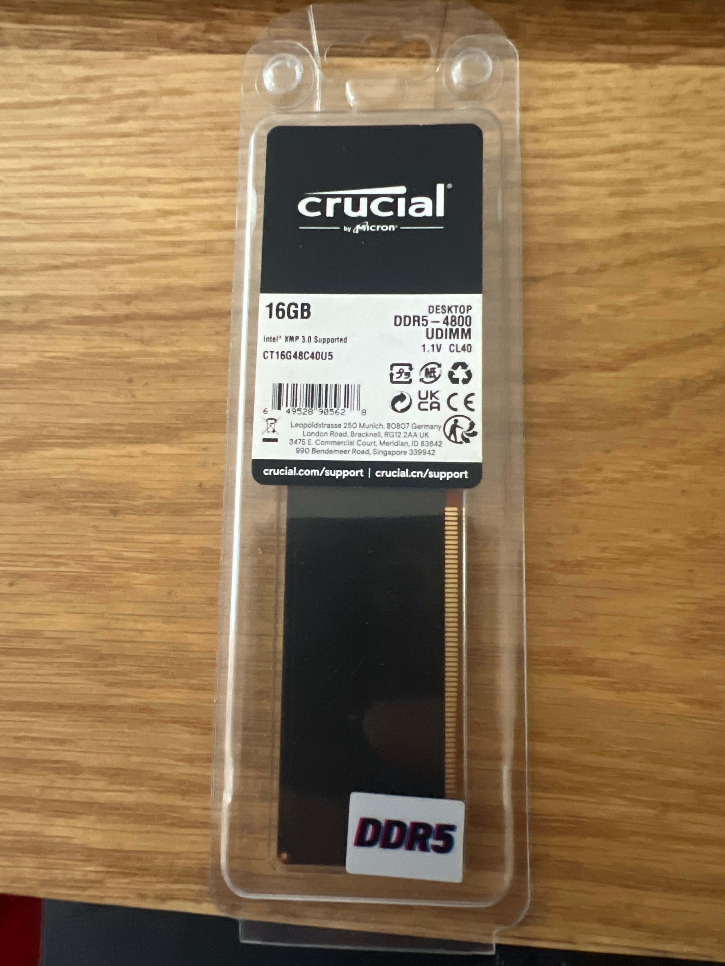 Памет Crucial 16GB DDR5, CL40
