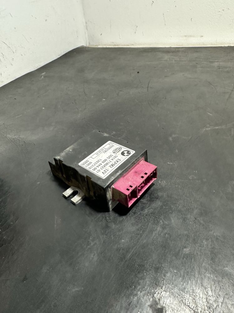 Unitate modul calculator Releu pompa motorina BMW Seria 3 E90 E91 E92