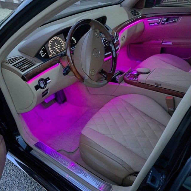 продаю авто мерсадес