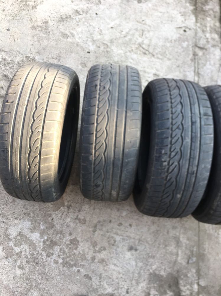 Vand 4 anvelope 225 55 r17 de vara dunlop