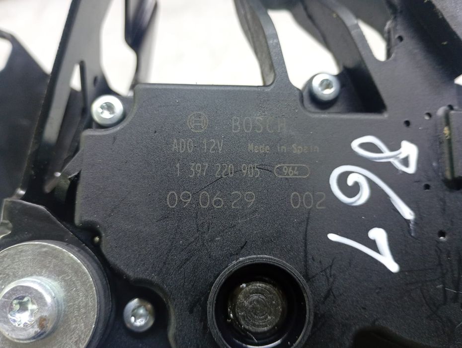 Motoras stergator haion BMW Seria 3 E91 (2004 - 2010) (2.0 d) n47