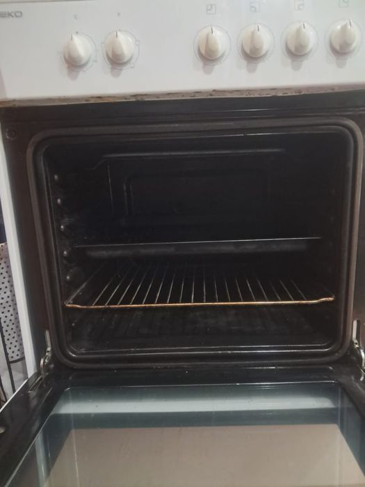 Продам б/У электро плиту