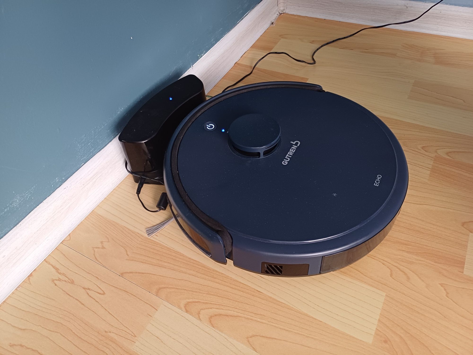 Робот пылесос Gutrend ECHO 520