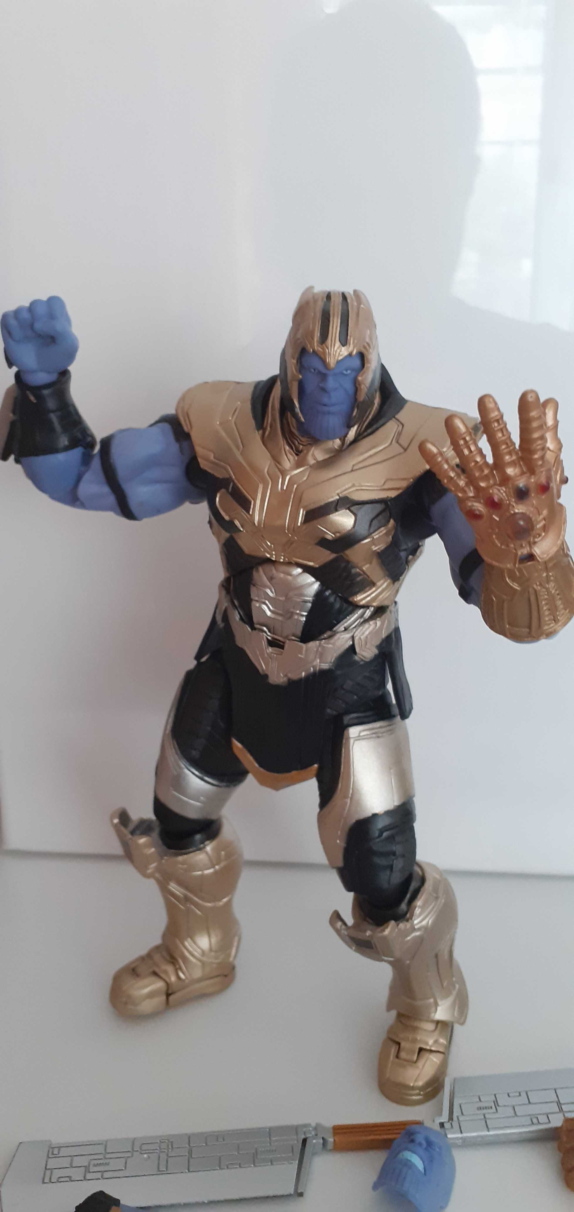 Figurina Marvel Thanos plus accesorii