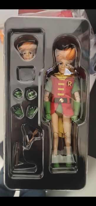 Vand figurina Robin - Beast Kingdom