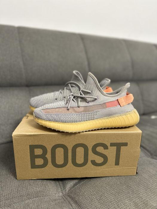 Yeezy Boost 350 V2