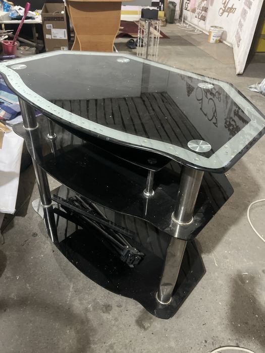 Продам стол стеклянный