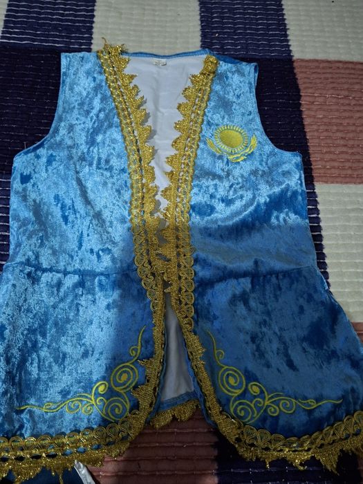 Продам национальный жилетки