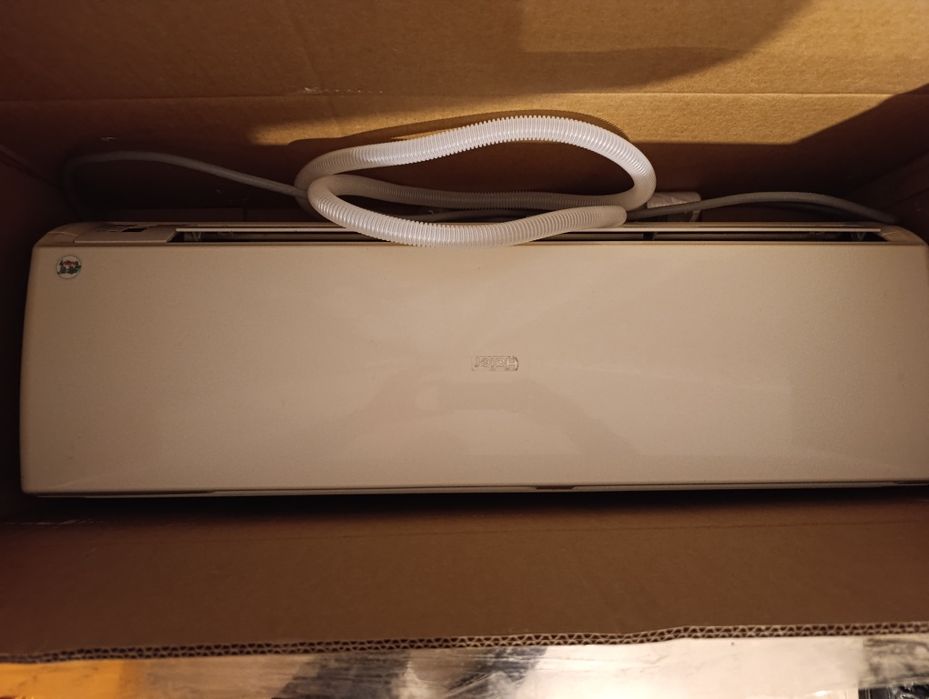 Климатик 12 Model HSU-12HEK03/R2