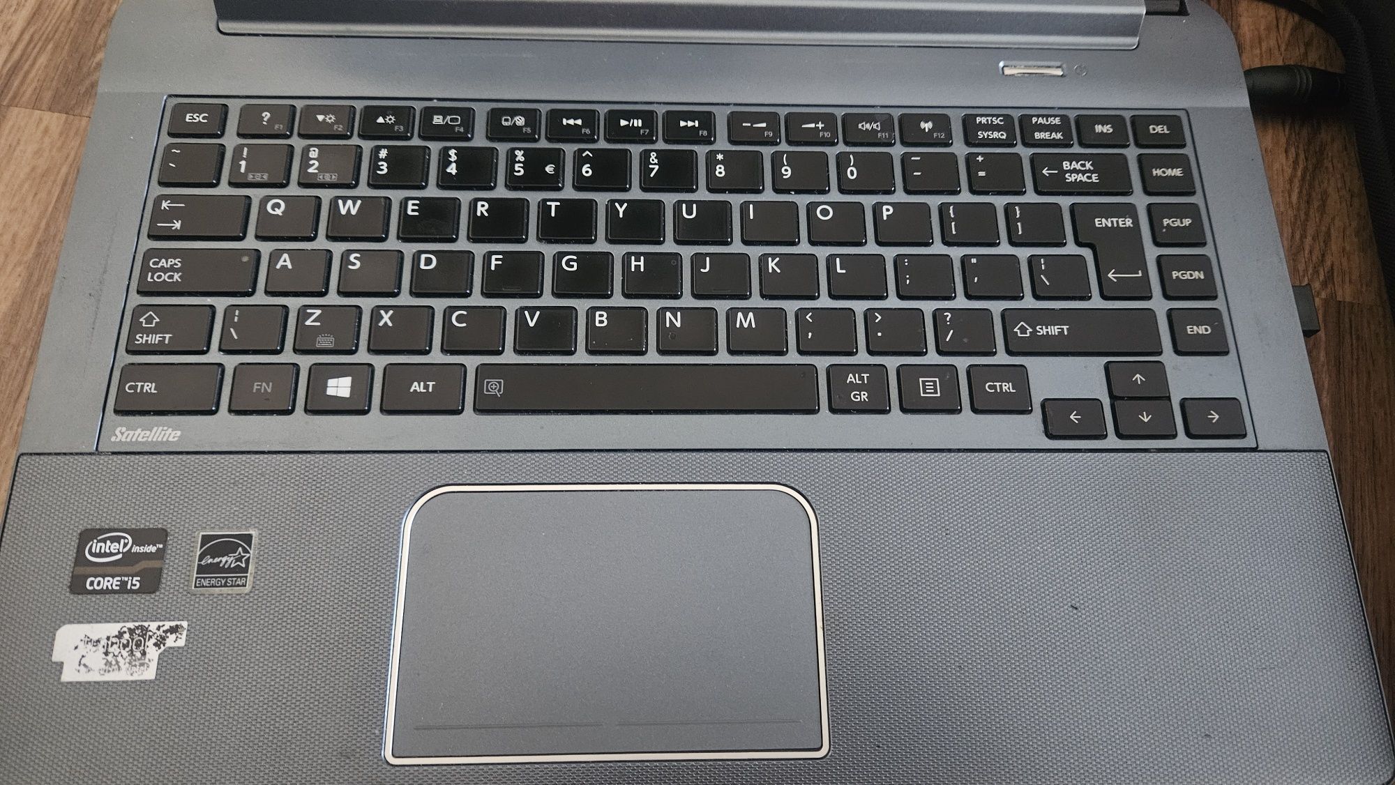Laptop ultrabook toshiba satellite