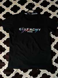 •Tricou Givenchy
