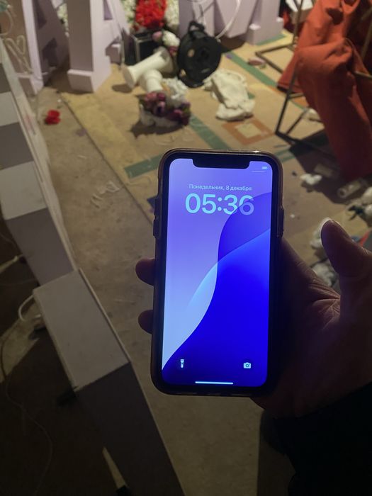 Айфон 11 64гб   .