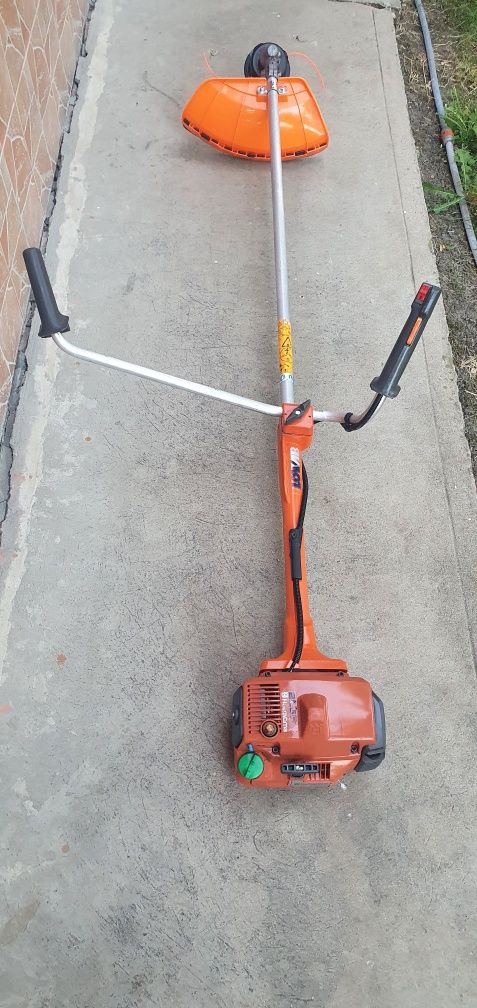 Husqvarna originala profesionala 225.R.