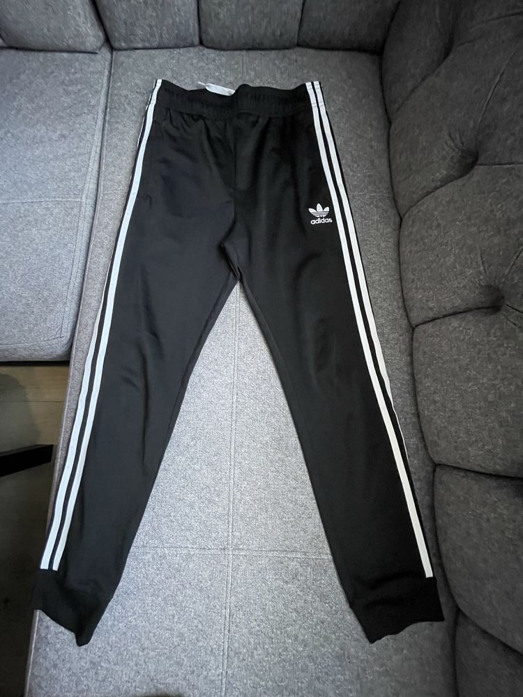 Adidas, Benetton, WE 12-13 год.
