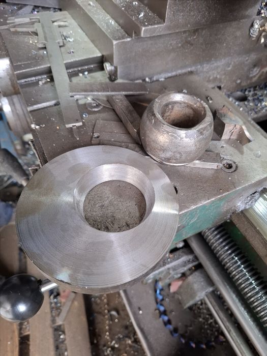 Axe bucsi pinioane piese de strung freza sudura co2ArgonReconditionare