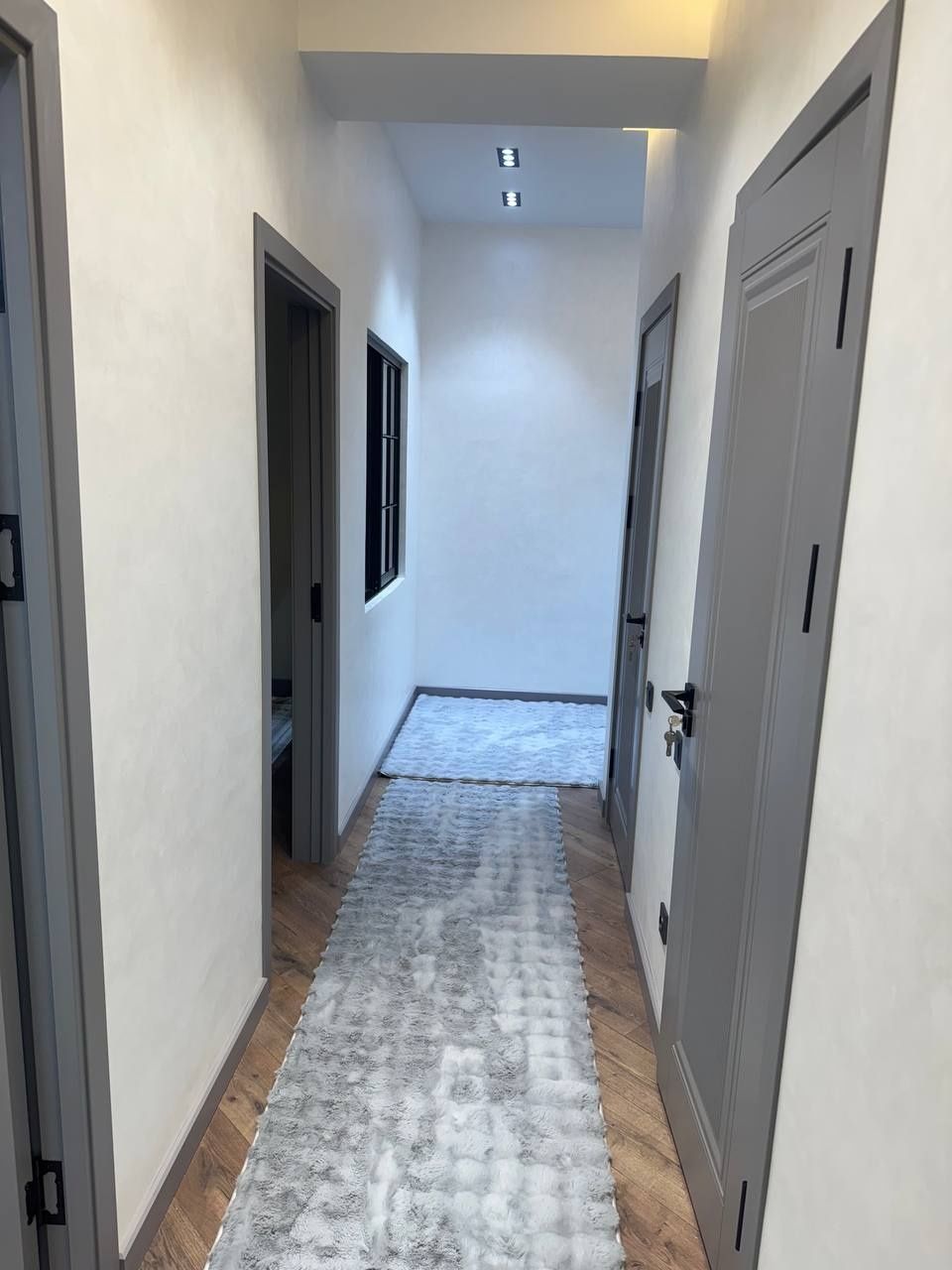 Sergeli 7a 2xonali Novostroyka kvartira sotiladi yevro remont 60m²