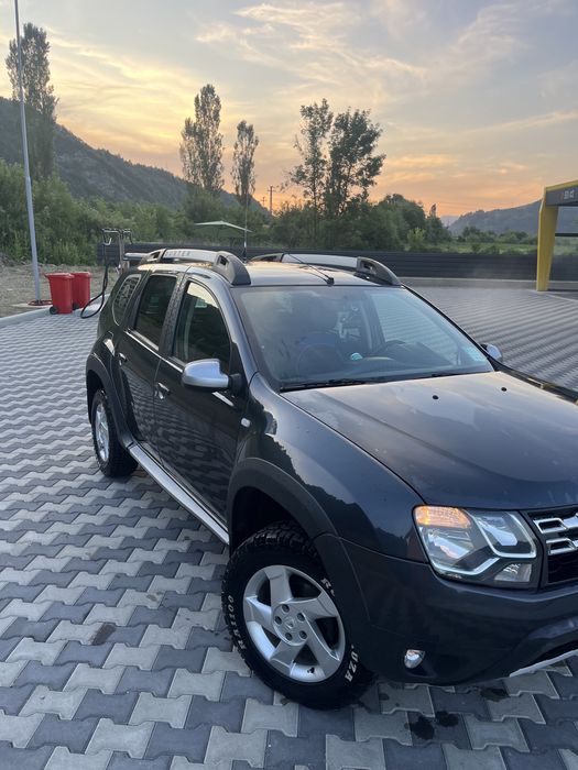 Vand Dacia Duster Facelift an 2014 , 4+4, 1,5 dci 115 cp..