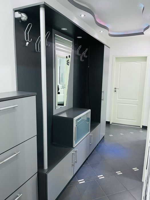 Дава се под наем Четиристаен апартамент в Русе, Алеи Възраждане - 98 кв.м за 510 € - Снимка #3