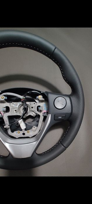 Volan retapitat piele Toyota Auris, Corolla 2013-2018