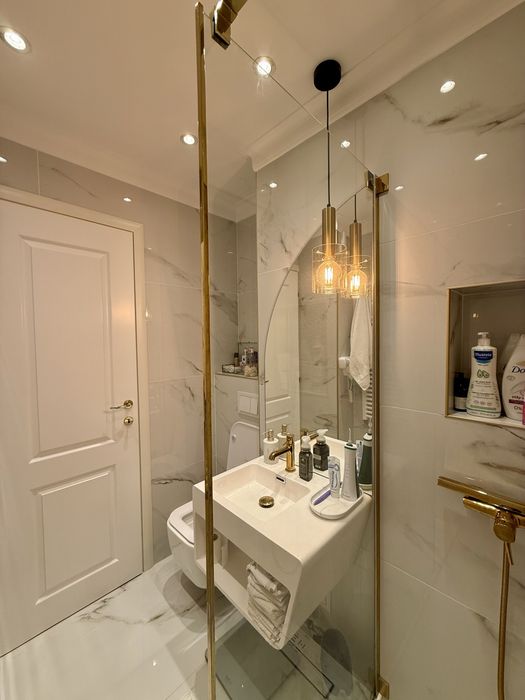 Vând apartament 3 camere mobilat și utilat complet