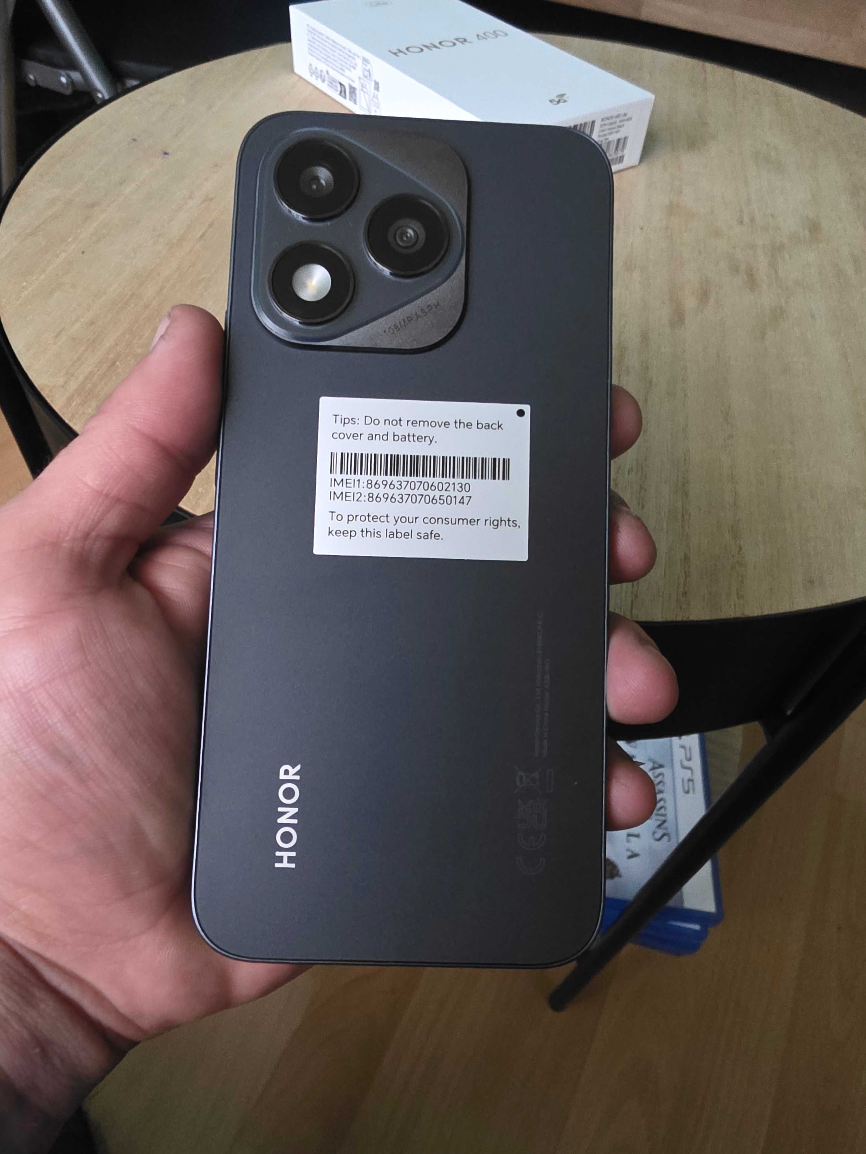 Телефон HONOR 400 LITE