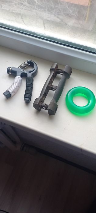 Эспандер для кисти пальцы рук