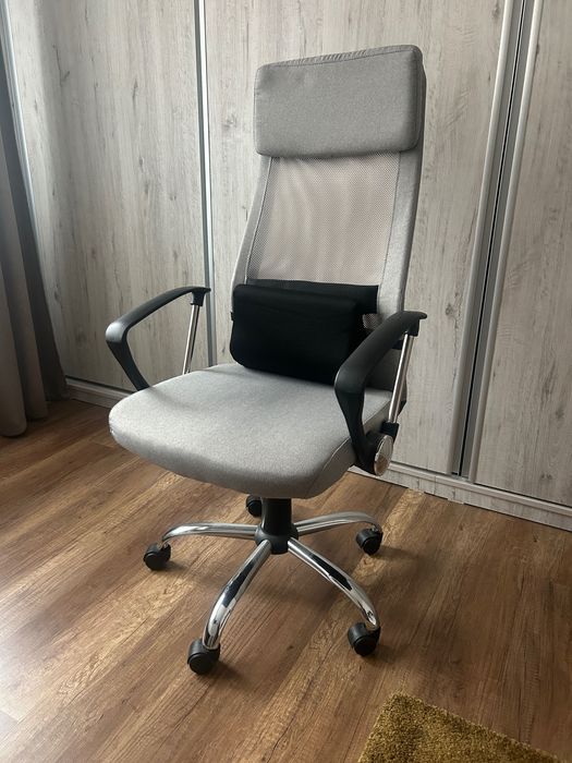 Scaun De Birou Cu Suport Lombar Si Cu Roti