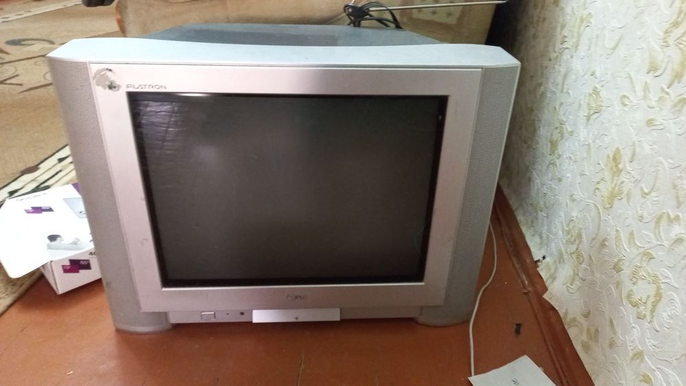 Продам телевизор LG