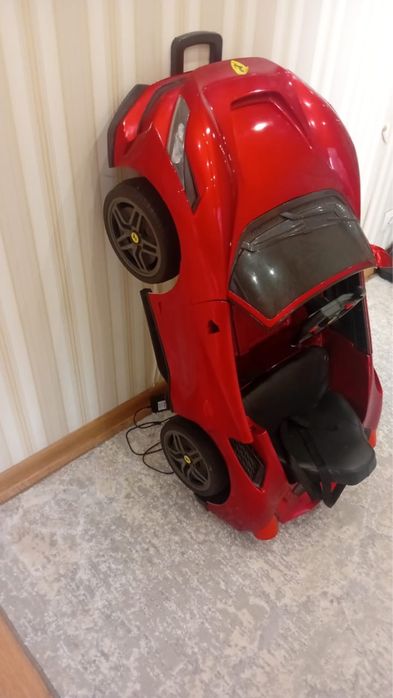 Продам машинку детская до 5 лет в идеальном состояний