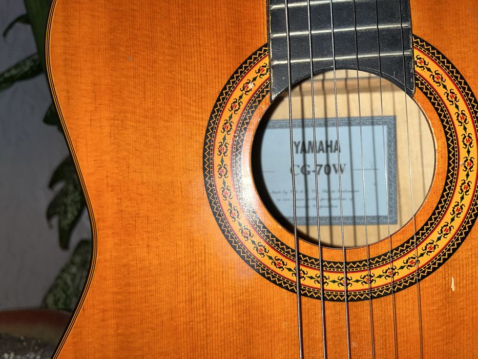 Гитара акустическая YAMAHA CG-70W