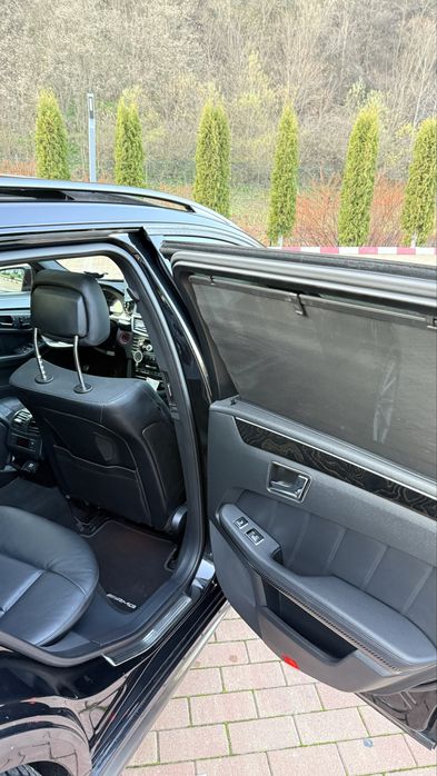 Mercedes E350 E-class