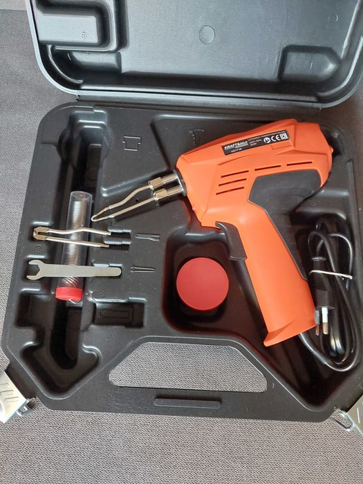Pistol de lipit cu fludor