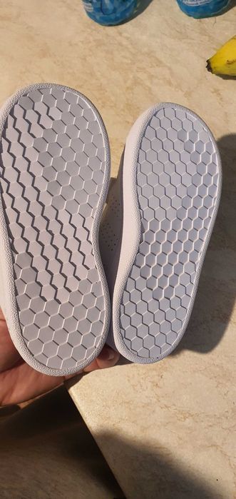 Adidasi adisas marimea 24 fetite