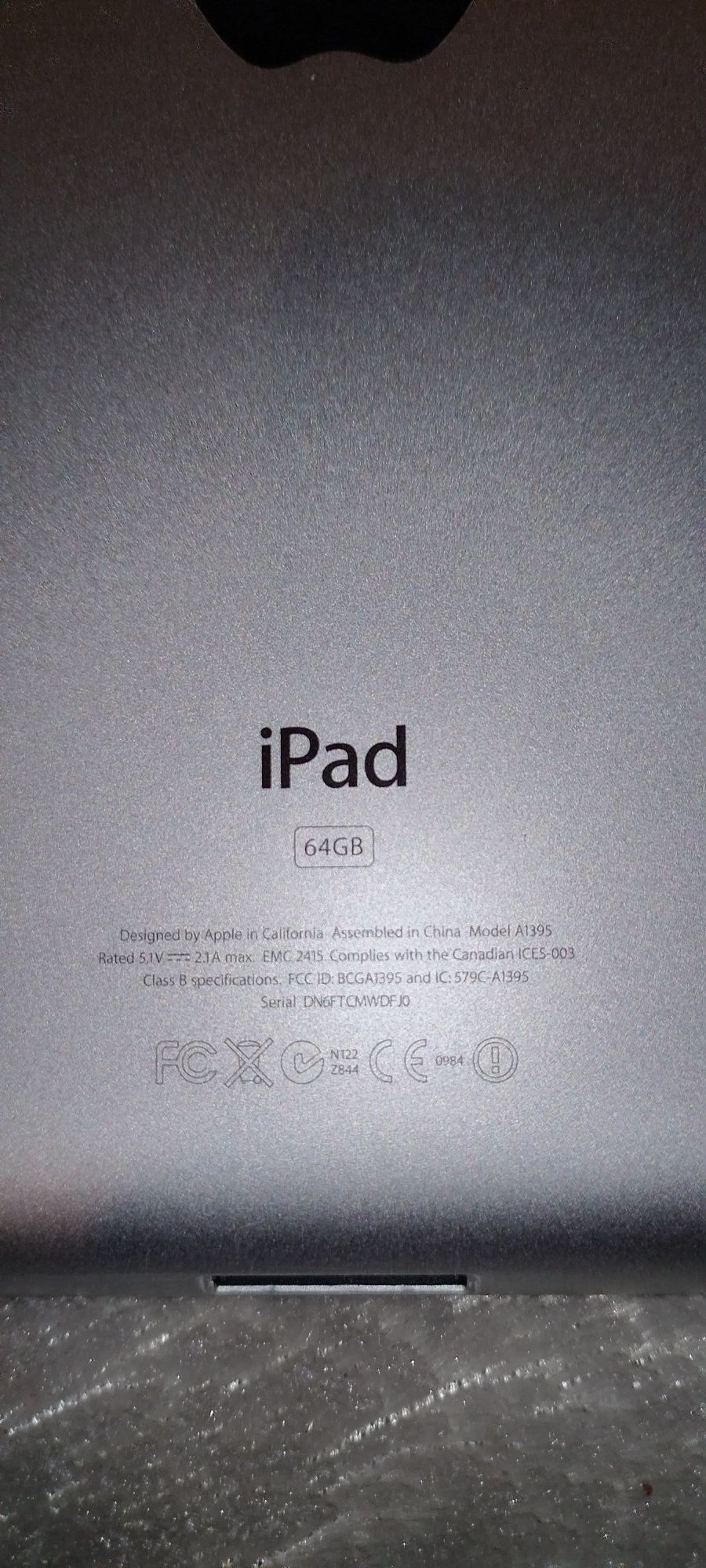 Ipad 2 64g  si cu husa stil carte