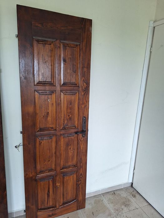 Дървени интериорни врати с каси