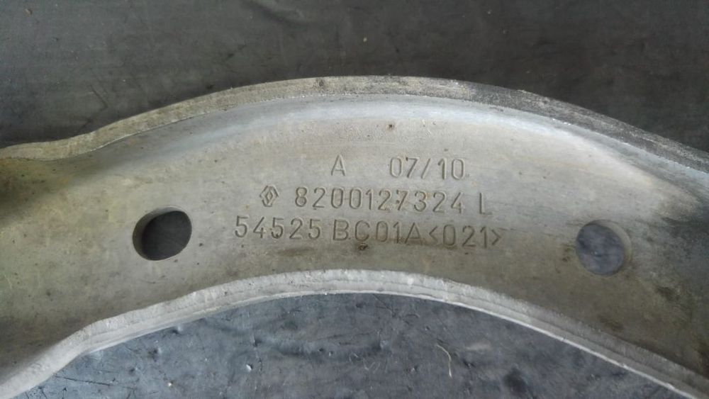 Brat bascula stanga 1.2 b tce d4fh786 renault clio 3 8200127324l