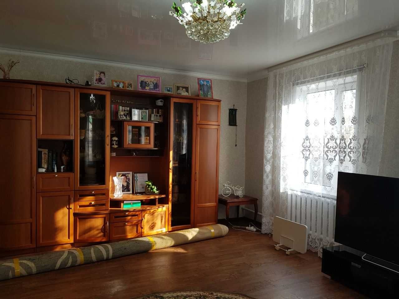 Продам тёплый, благоустроенный дом по улице Клары Амировой, 22а, кв. 1