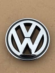 Логотип эмблема на решётку Passat b5/b6
