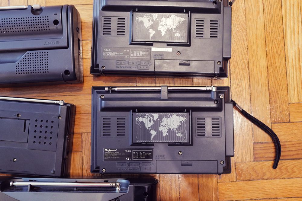 Lot 4 aparate Radio World Sony ICF Sangean PL Grundig Magnum Stato