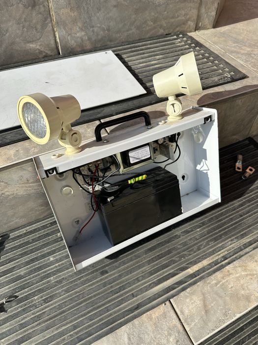 Аварийное освещение на 220/12 вольт автоматический