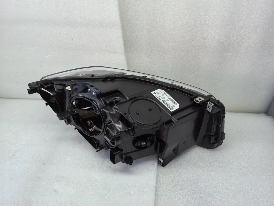 Far sticla bi xenon faruri stanga dreapta Hella Bmw Seria 5 F10 F11