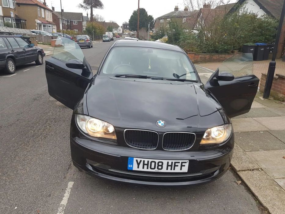 BMW Seria 1 BMW Seria 1 120d Utilizat · 2008 PRET 2 497 EUR