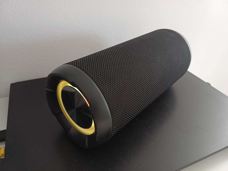 Boxa portabila ,noua,in garantie,bluetooth 5.3,miniSD,USB,TWS,aux