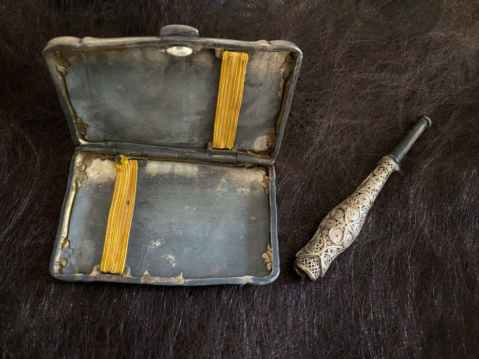 Табакерата и Цигарето на Адриана Будевска от Арж. период  1939/40 г.