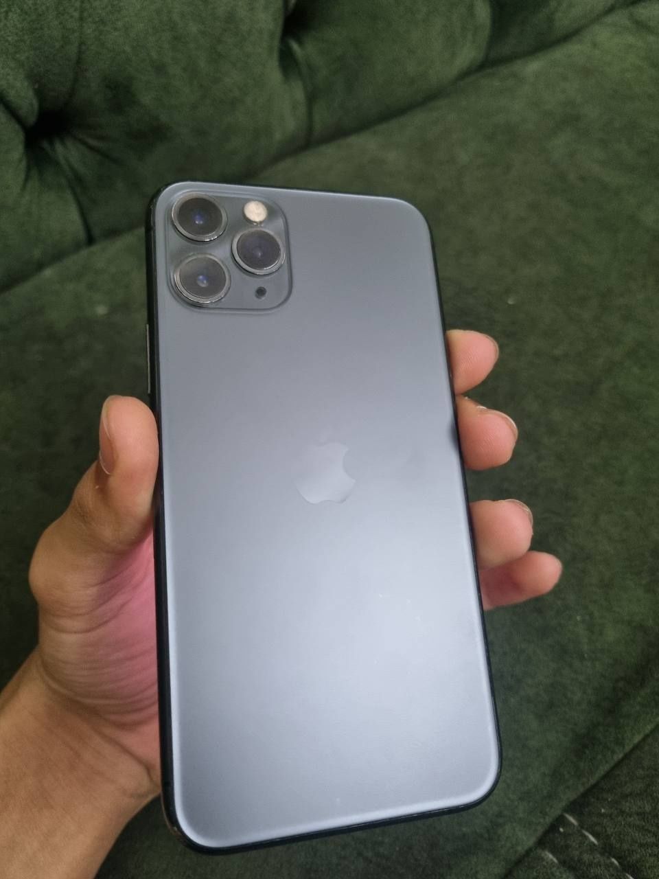 Iphone 11 pro Srochni sotiladi