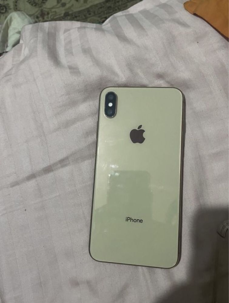 iphone xs в отличном состояний