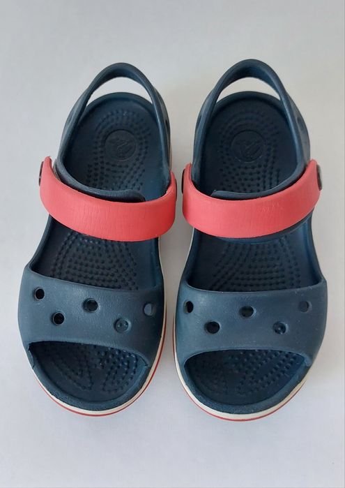 Сандали crocs c9 25-26 номер